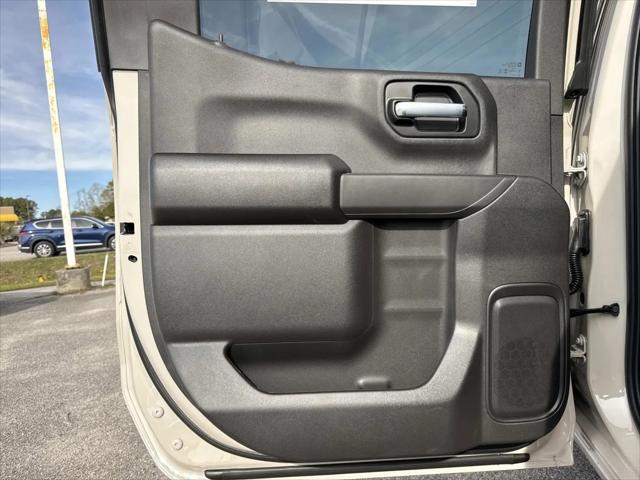 2026 GMC Sierra 1500 Crew Cab, Short Bed, Pro, 4WD