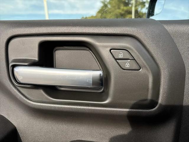 2026 GMC Sierra 1500 Crew Cab, Short Bed, Pro, 4WD