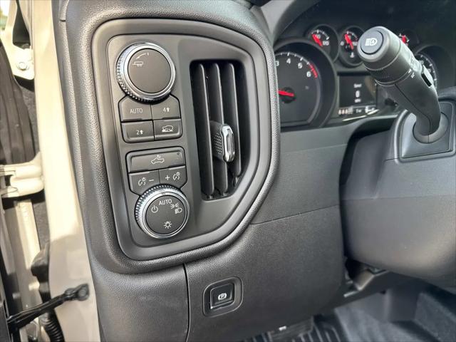 2026 GMC Sierra 1500 Crew Cab, Short Bed, Pro, 4WD