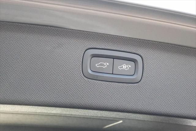2026 Volvo XC90 Plug-In Hybrid Plus, T8 AWD, Electric/Gasoline, Bright, 7 Seats