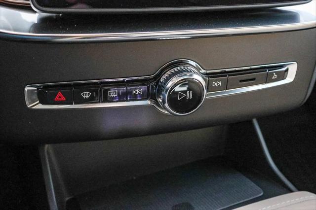 2026 Volvo XC90 Plug-In Hybrid Plus, T8 AWD, Electric/Gasoline, Bright, 7 Seats