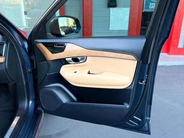 2019 Volvo XC90 T6 Inscription