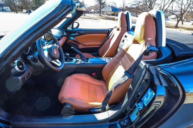 2017 Fiat 124 Spider Lusso