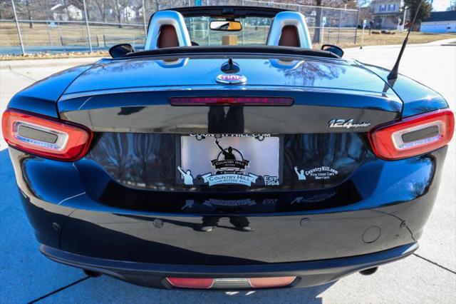 2017 Fiat 124 Spider Lusso