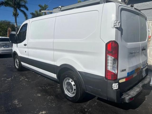 2017 Ford Transit w/Sliding Side Door w/RWB