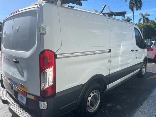 2017 Ford Transit w/Sliding Side Door w/RWB