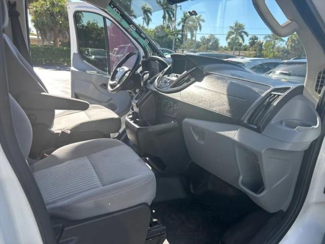 2017 Ford Transit w/Sliding Side Door w/RWB
