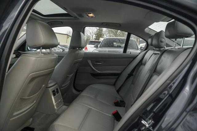 2006 BMW 325i 325i