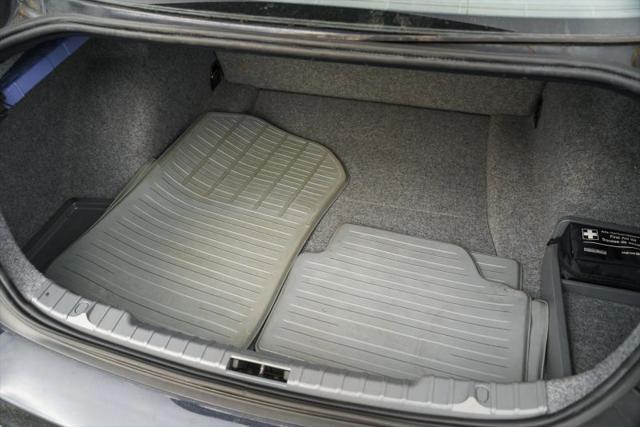 2006 BMW 325i 325i