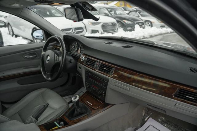 2006 BMW 325i 325i