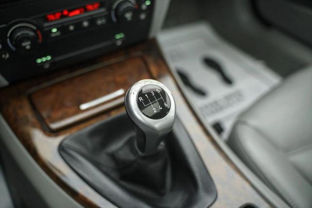 2006 BMW 325i 325i