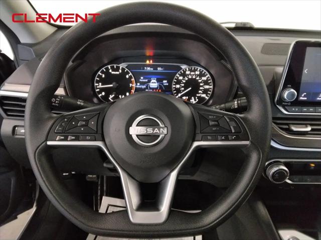 2024 Nissan Altima SV FWD