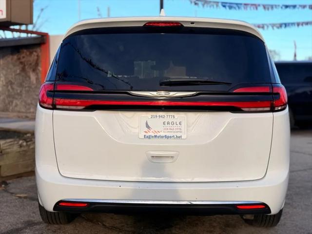 2022 Chrysler Pacifica Hybrid Touring L