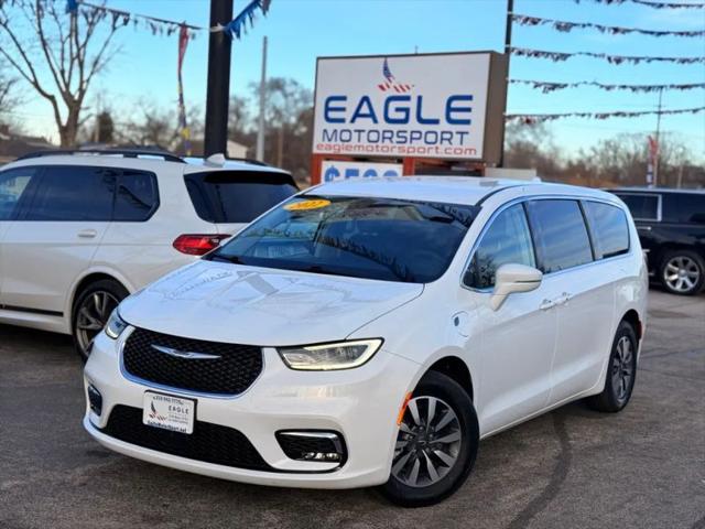 2022 Chrysler Pacifica Hybrid Touring L