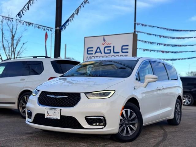 2022 Chrysler Pacifica Hybrid Touring L