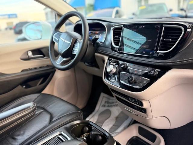 2022 Chrysler Pacifica Hybrid Touring L
