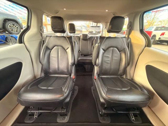 2022 Chrysler Pacifica Hybrid Touring L