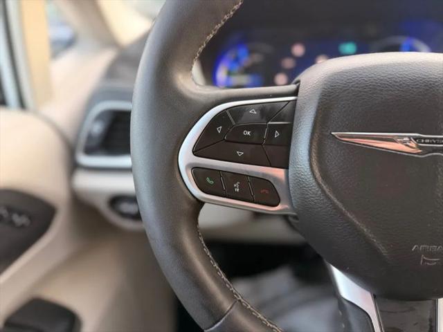 2022 Chrysler Pacifica Hybrid Touring L