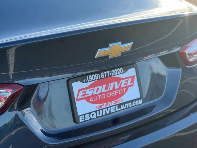 2022 Chevrolet Malibu FWD LT
