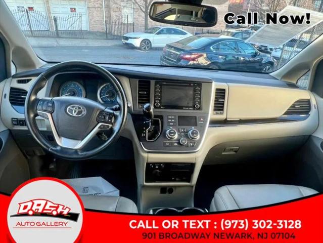 2018 Toyota Sienna XLE Premium 7 Passenger