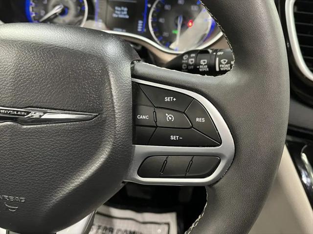 2024 Chrysler Voyager LX