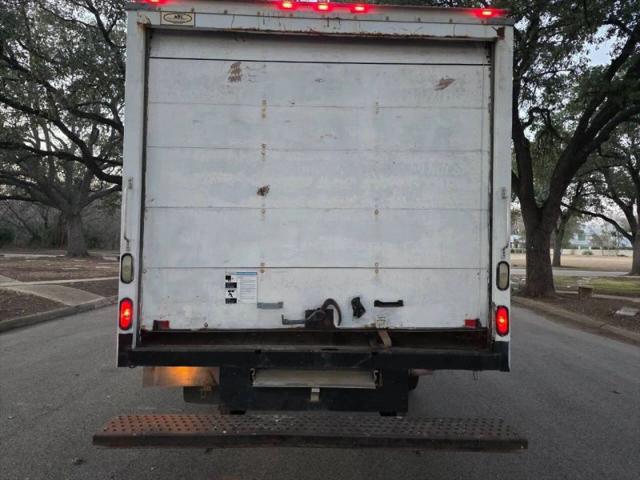 2013 Ford E-350 Cutaway Base