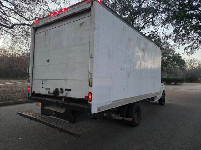 2013 Ford E-350 Cutaway Base