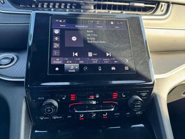 2023 Jeep Grand Cherokee L Altitude 4x4