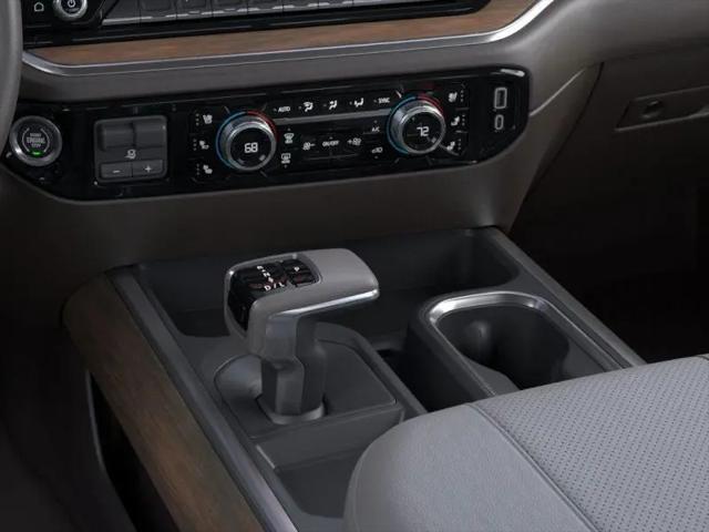 2026 GMC Sierra 1500 Crew Cab, Standard Bed, SLT, 4WD