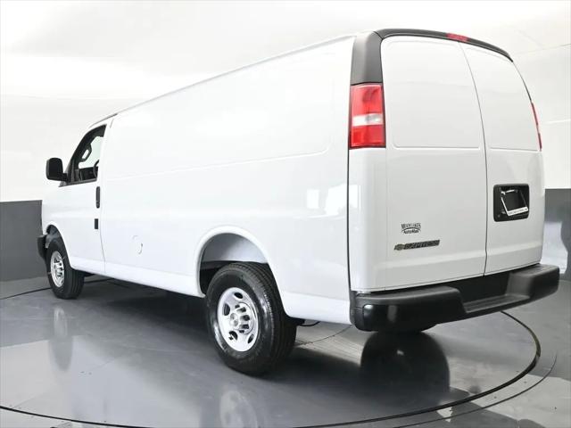2025 Chevrolet Express Cargo Van RWD 2500 Regular Wheelbase WT