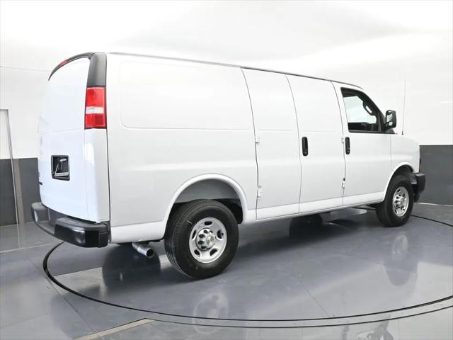 2025 Chevrolet Express Cargo Van RWD 2500 Regular Wheelbase WT