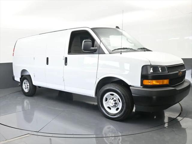2025 Chevrolet Express Cargo Van RWD 2500 Regular Wheelbase WT