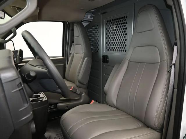2025 Chevrolet Express Cargo Van RWD 2500 Regular Wheelbase WT