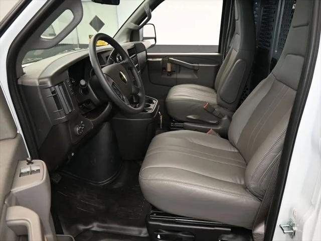 2025 Chevrolet Express Cargo Van RWD 2500 Regular Wheelbase WT