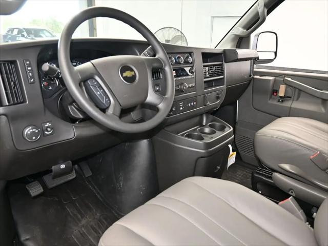 2025 Chevrolet Express Cargo Van RWD 2500 Regular Wheelbase WT