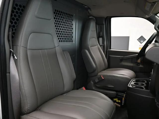 2025 Chevrolet Express Cargo Van RWD 2500 Regular Wheelbase WT