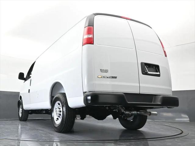 2025 Chevrolet Express Cargo Van RWD 2500 Regular Wheelbase WT