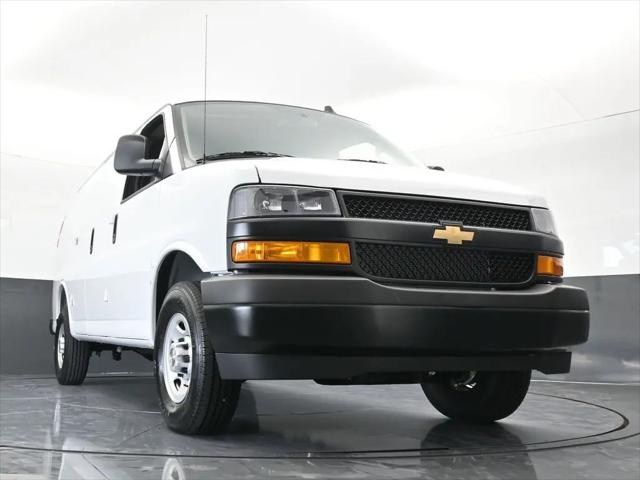 2025 Chevrolet Express Cargo Van RWD 2500 Regular Wheelbase WT