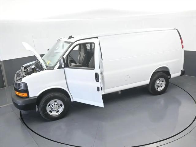 2025 Chevrolet Express Cargo Van RWD 2500 Regular Wheelbase WT