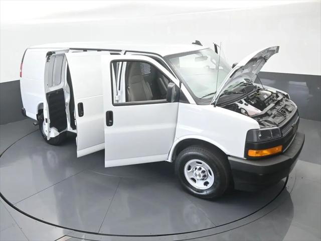 2025 Chevrolet Express Cargo Van RWD 2500 Regular Wheelbase WT