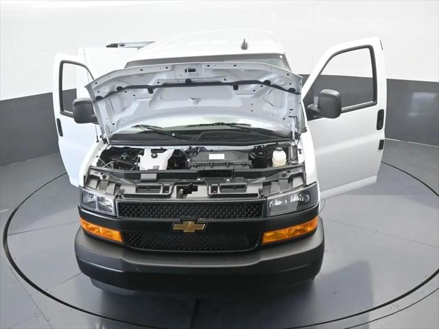 2025 Chevrolet Express Cargo Van RWD 2500 Regular Wheelbase WT