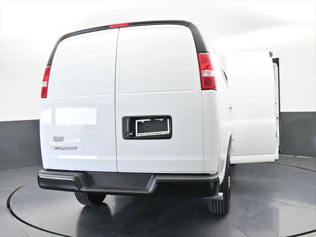 2025 Chevrolet Express Cargo Van RWD 2500 Regular Wheelbase WT
