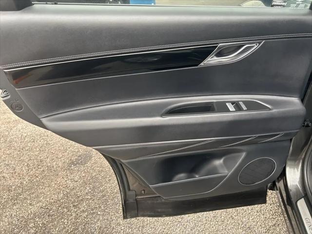 2025 Genesis GV80 2.5T Standard AWD