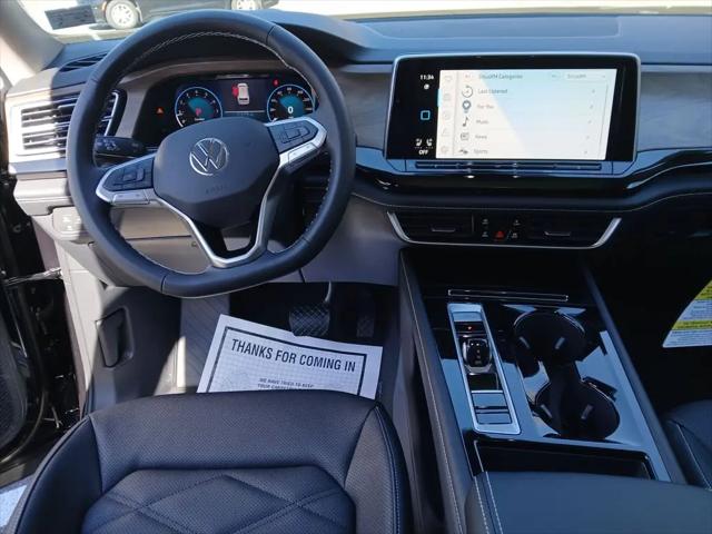 2026 Volkswagen Atlas SE with Technology