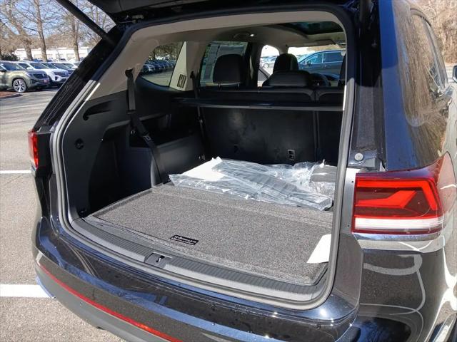 2026 Volkswagen Atlas SE with Technology