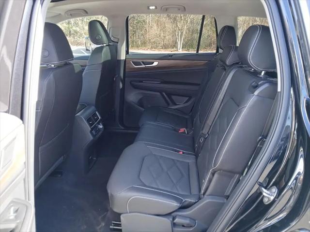 2026 Volkswagen Atlas SE with Technology