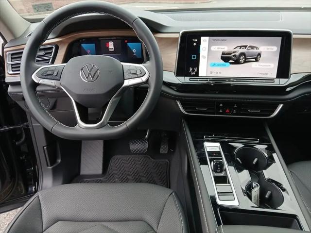 2026 Volkswagen Atlas SE with Technology