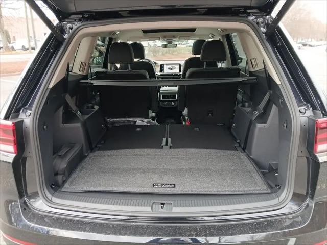 2026 Volkswagen Atlas SE with Technology