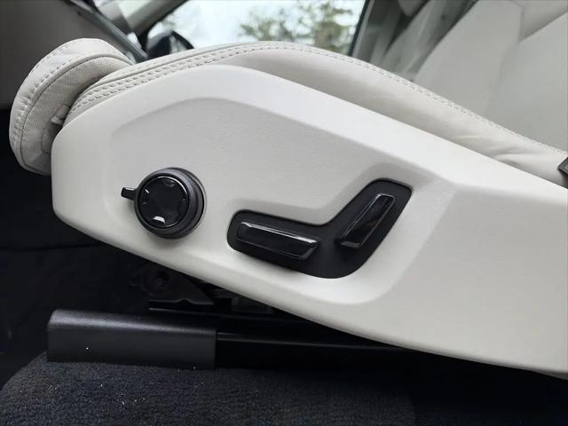 2026 Volvo XC90 Plug-In Hybrid Ultra Dark Theme, T8 AWD, Electric/Gasoline, 6 Seats