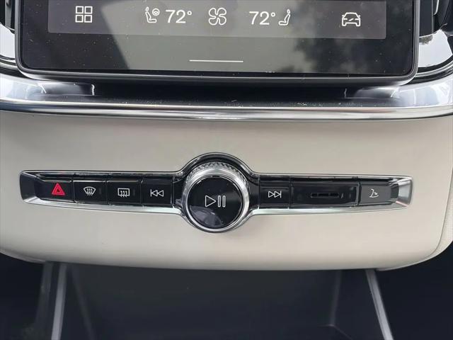 2026 Volvo XC90 Plug-In Hybrid Ultra Dark Theme, T8 AWD, Electric/Gasoline, 6 Seats